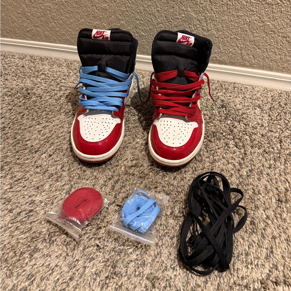 Nike Air Jordan 1 Retro High Fearless UNC Chicago